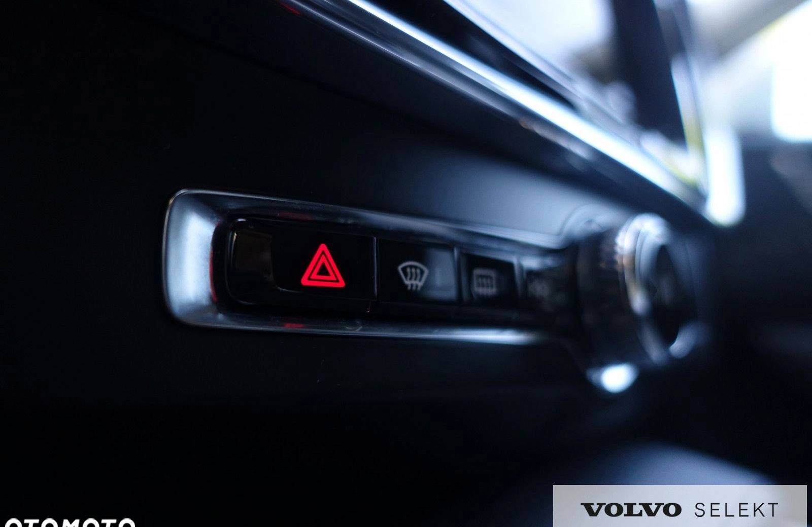 Volvo V90 Cross Country cena 168900 przebieg: 141575, rok produkcji 2021 z Radomsko małe 667